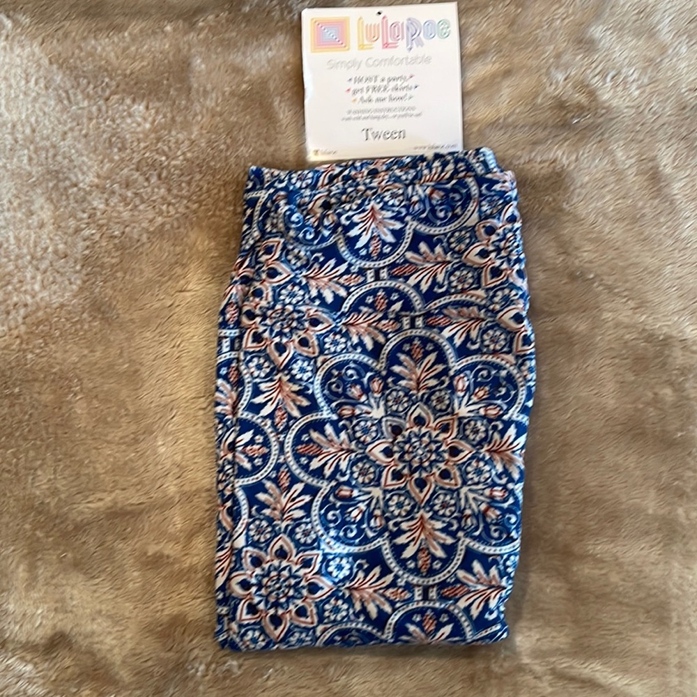 Lularoe kids leggings size 0/00. Yoga waistband, buttery soft. New with tags.